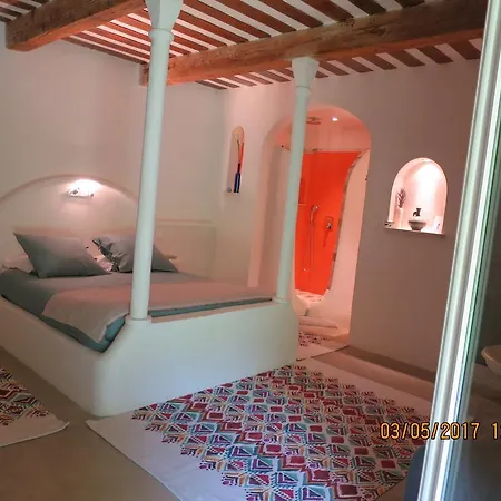 La Siesta Andalouse Chambres Dhotes Castillon-du-Gard